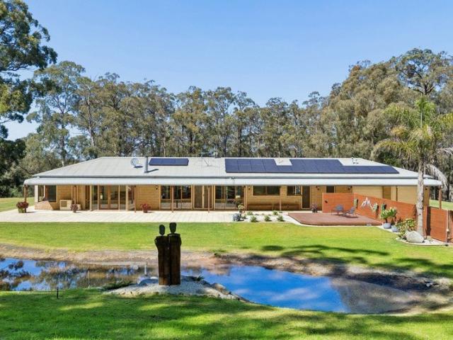 House for sale in Dewhurst, Melbourne