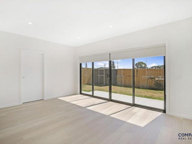 Townhouse for rent in Mossfiel, Melbourne