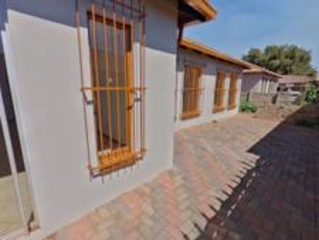 House for sale in Akasia, Gauteng