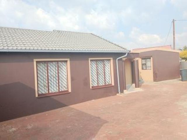 House for sale in Waterkloof, Gauteng
