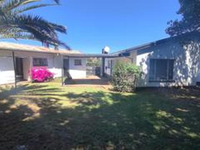 House for sale in Krugersdorp, Mogale City Local Municipality