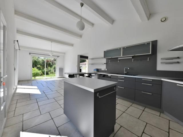 Maison vente à Nîmes, Uzès