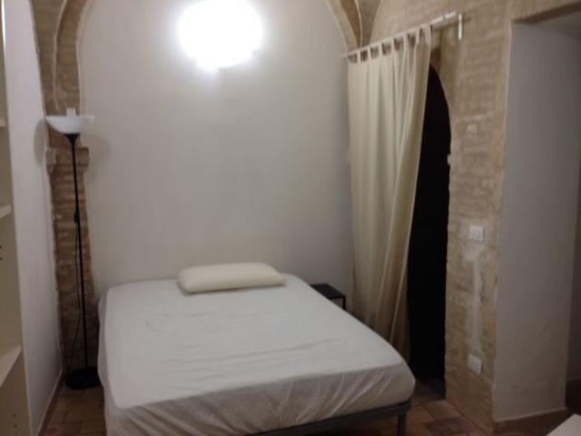 Stanza in affitto a Marche, Fermo