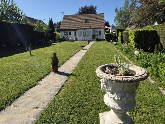Maison vente à Rambouillet, Vicq