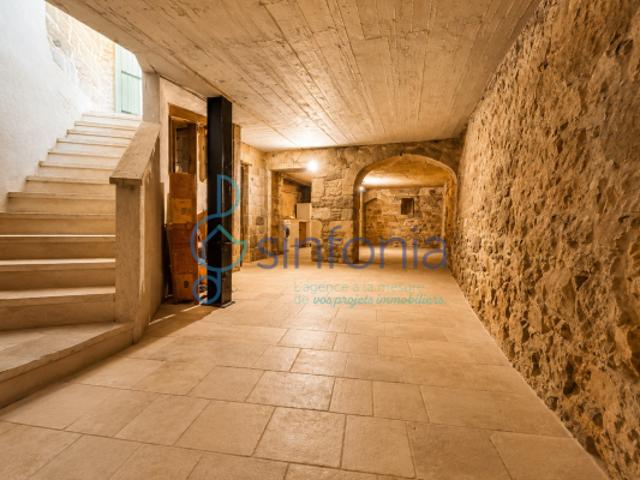 Maison vente à Nîmes, Uzès