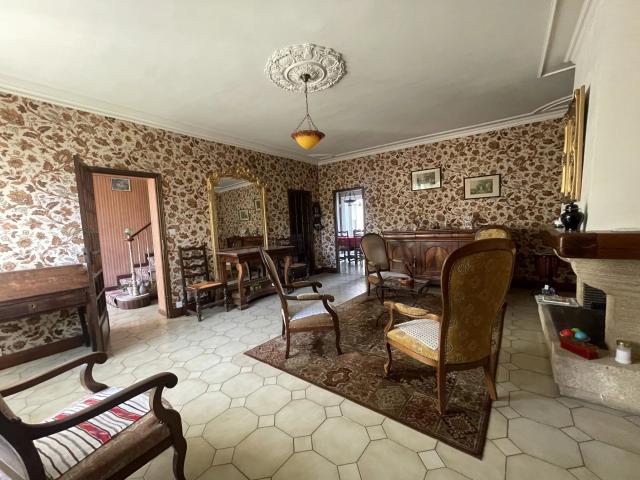Maison vente à Béziers, Tourbes