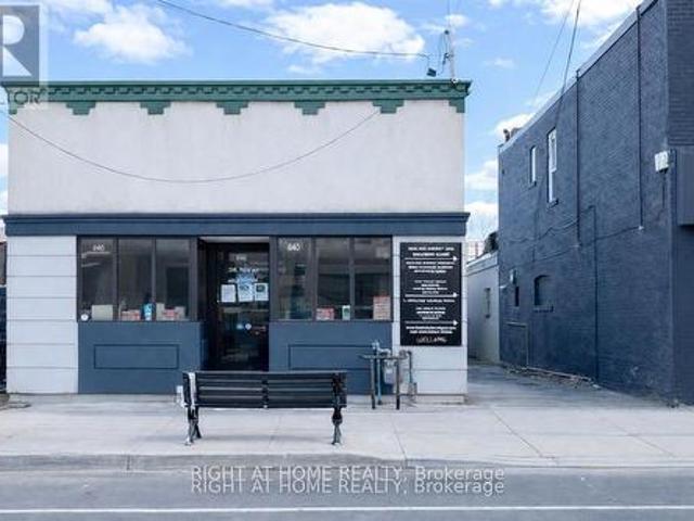 Commercial for rent in Ancaster, Ontario