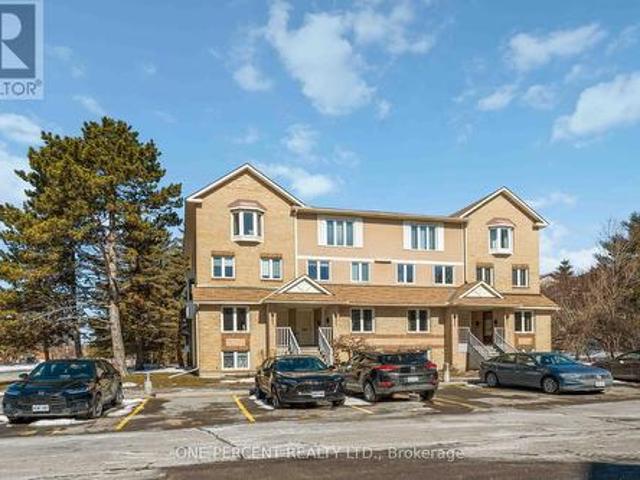 Townhouse for rent in Mulhurst Bay, Ontario