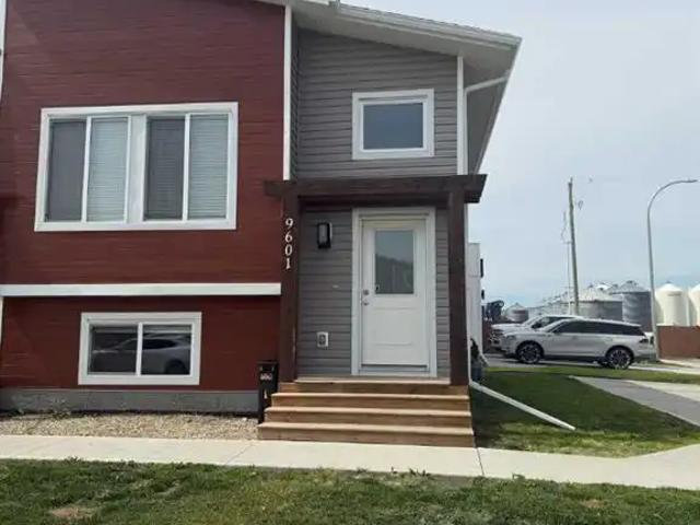 Apartment for rent in Woking, Alberta