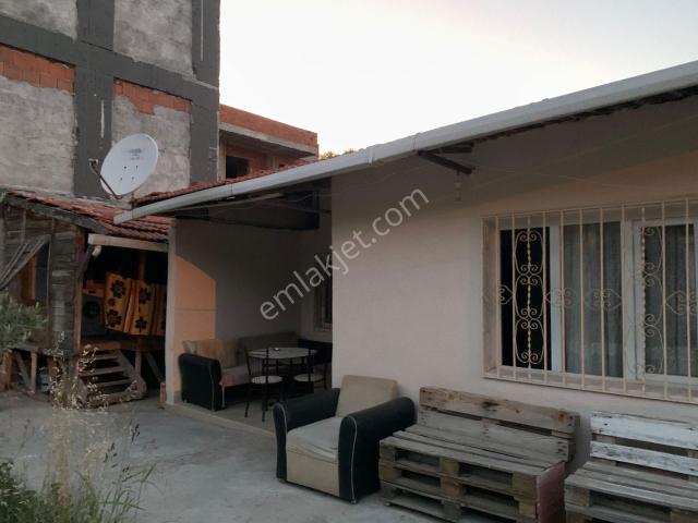 Turgutlu içerisinde satılık Villa