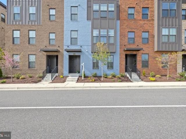 Condo for sale in Laurel Condo for sale in Laurel
