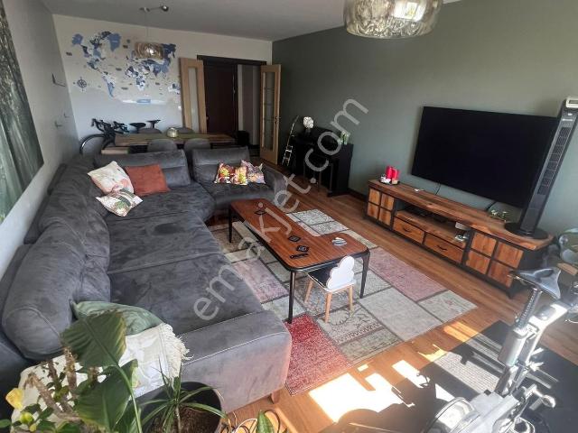 Ümraniye, İstanbul içerisinde satılık mülk
