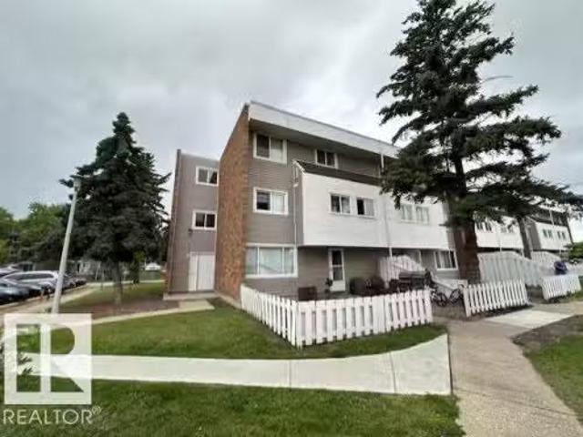 Condo for sale in Wedgewood, Alberta
