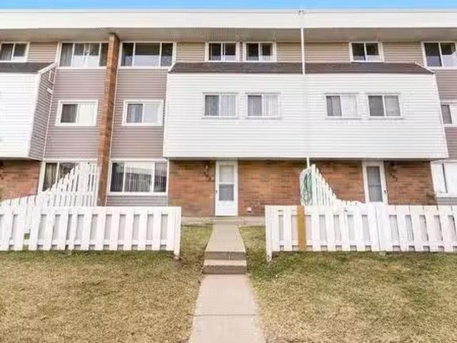 Condo for sale in Wedgewood, Alberta