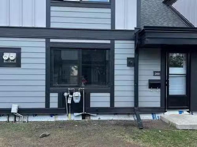 Condo for sale in Wedgewood, Alberta