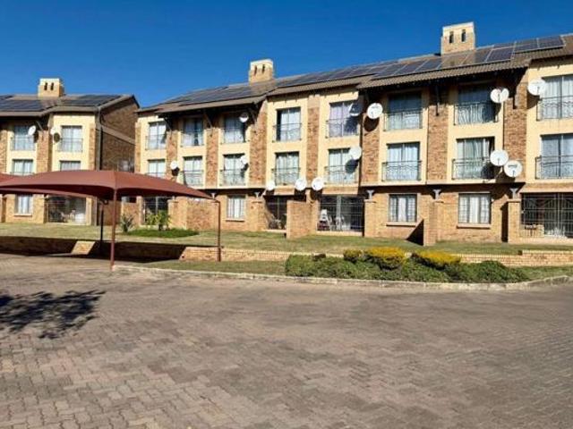 Apartment for rent in Karenpark, Akasia