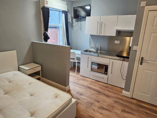 Apartment for rent in Bearwood, West Midlands