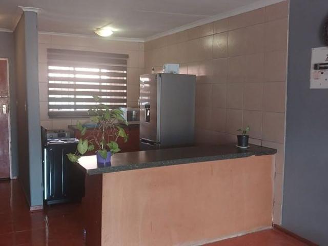 Apartment for sale in Johannesburg, West