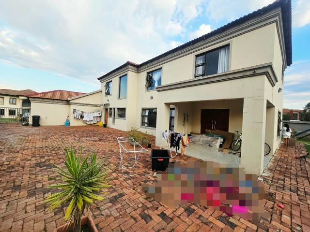 House for rent in Heuwelsig, City of Tshwane Metropolitan Municipality