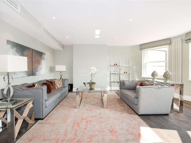 Apartment for rent in South Hampstead, Greater London