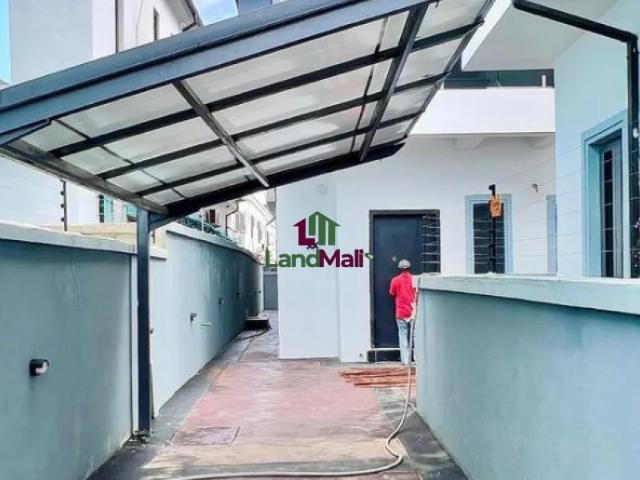 Property for sale in Eti Osa, Abuja