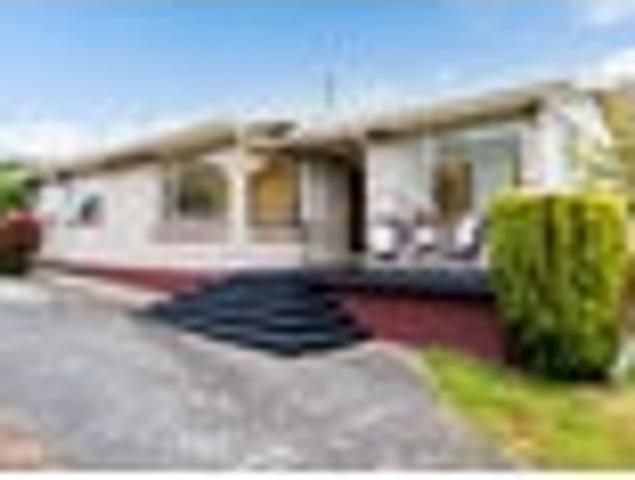 House for sale in Otakou