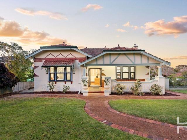 House for sale in Bicton, City of Melville