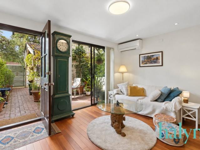 Townhouse for sale in Subiaco, City of Subiaco