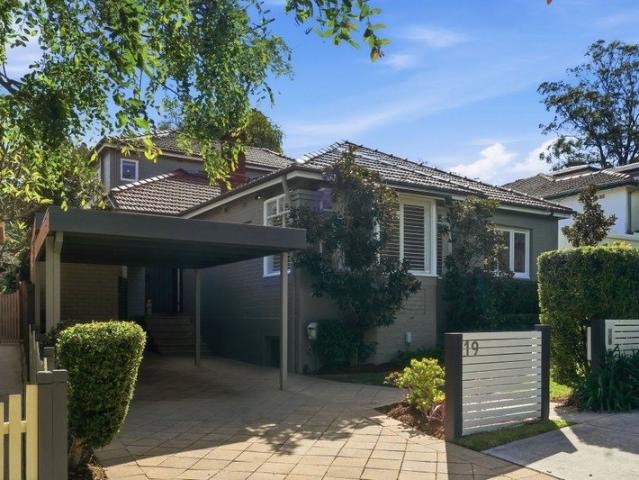 House for sale in Lower North Shore, Sydney