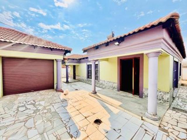 House for sale in Waterkloof, Gauteng