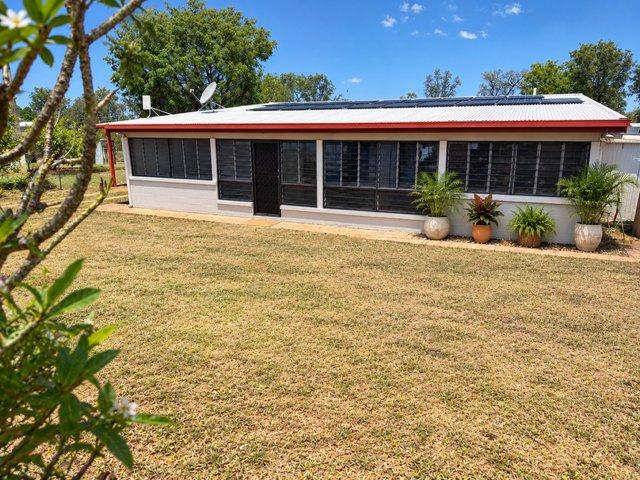 House for sale in Sapphire Central, Sapphire