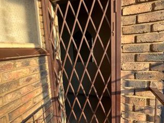 Apartment for sale in Waterkloof, Gauteng