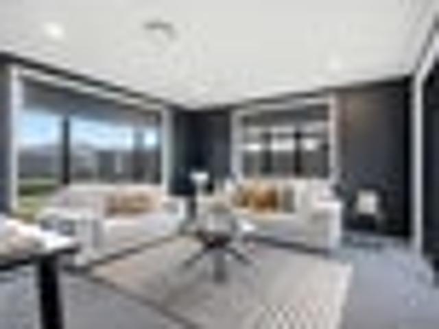 House for sale in Chaslands, Canterbury