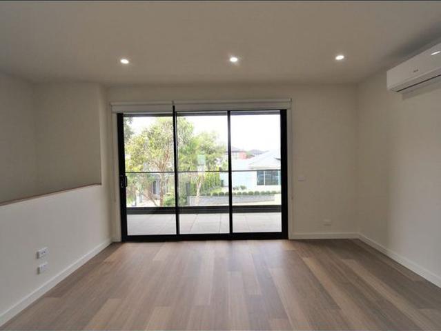 Townhouse for rent in Camerons Creek, Victoria