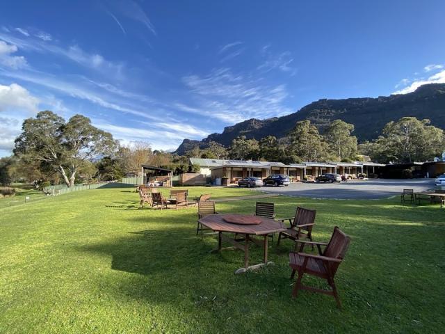 Townhouse for sale in Halls Gap, Victoria