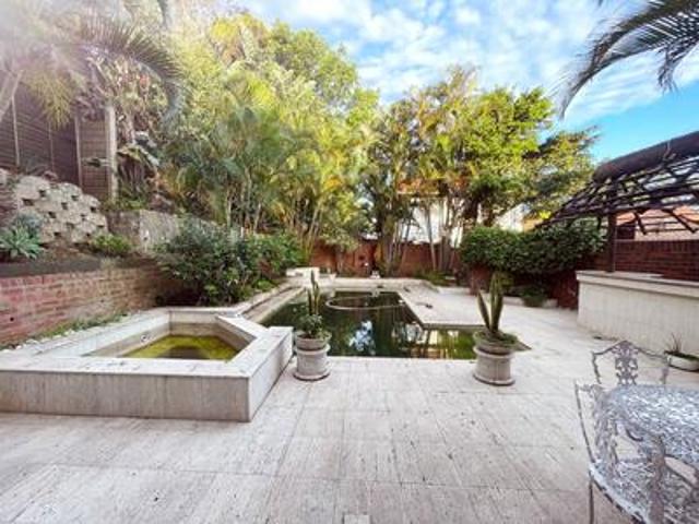 Townhouse for sale in Seaview, Kwazulu-natal