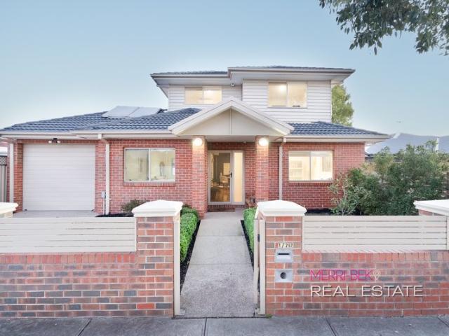 Townhouse for sale in Camerons Creek, Victoria