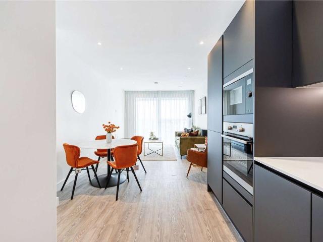 Apartment for rent in London Borough of Hounslow, Strand