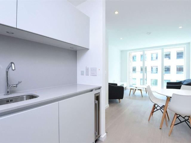 Apartment for rent in Bromley-by-Bow, Poplar Grove