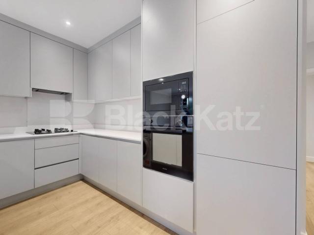 Apartment for rent in Mapesbury, Brondesbury Park