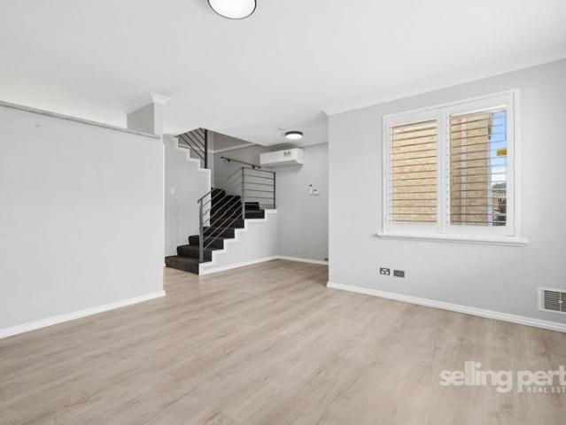 Townhouse for rent in Stirling, Western Australia