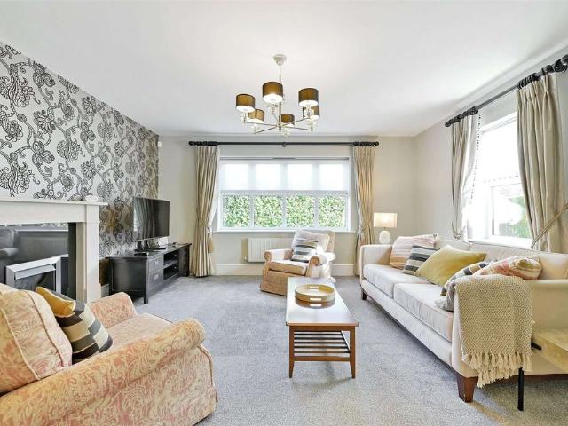 House for rent in Clewer Village, Windsor