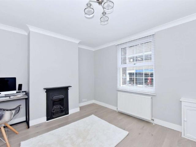 House for rent in Clewer Village, Windsor