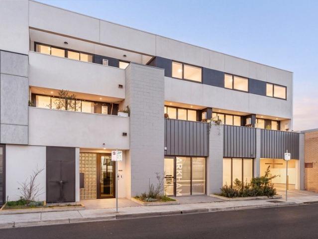 Townhouse for sale in Camerons Creek, Victoria