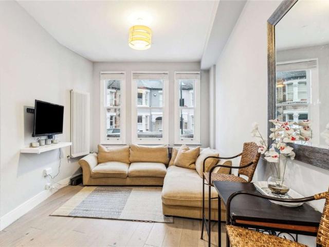 Apartment for rent in Fulham, Cat Hill