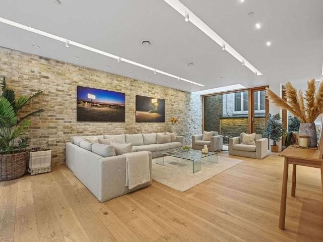 Apartment for rent in Royal Borough of Kensington and Chelsea, Greater London