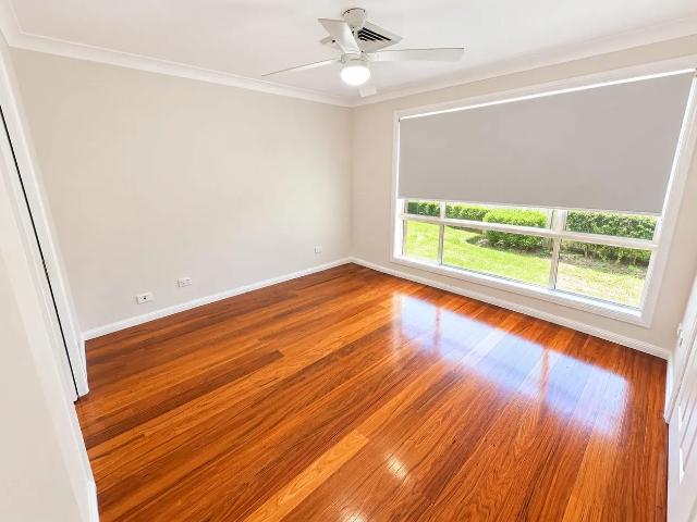 House for rent in Glenmore Park, Sydney