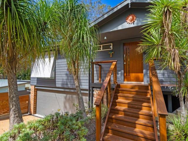 House for sale in Elizabeth Beach, New South Wales