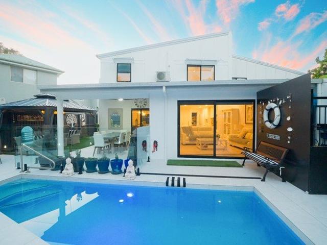 Duplex for sale in Noosa Heads, Queensland