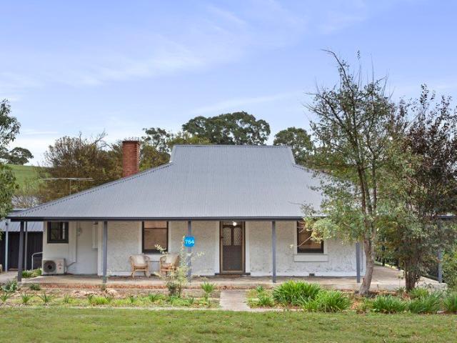 Cottage for sale in Echunga, South Australia